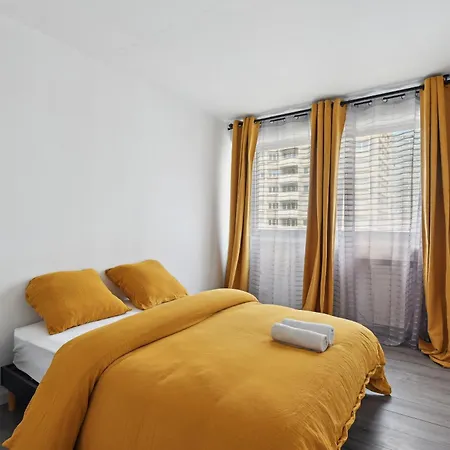 Chic And Spacious With Parking Apartamento Bois-Colombes